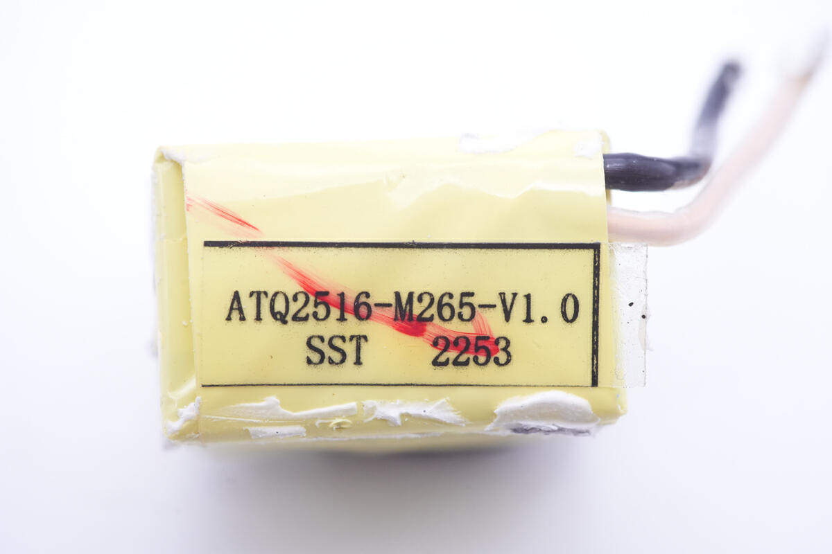 翔65W 2C1A多功能氮化镓磁吸充电器拆解mg不朽情缘网站来看看你的移动桌面充电站今(图3)